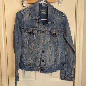 Levi's denim jacket